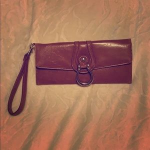 Jessica Simpson clutch